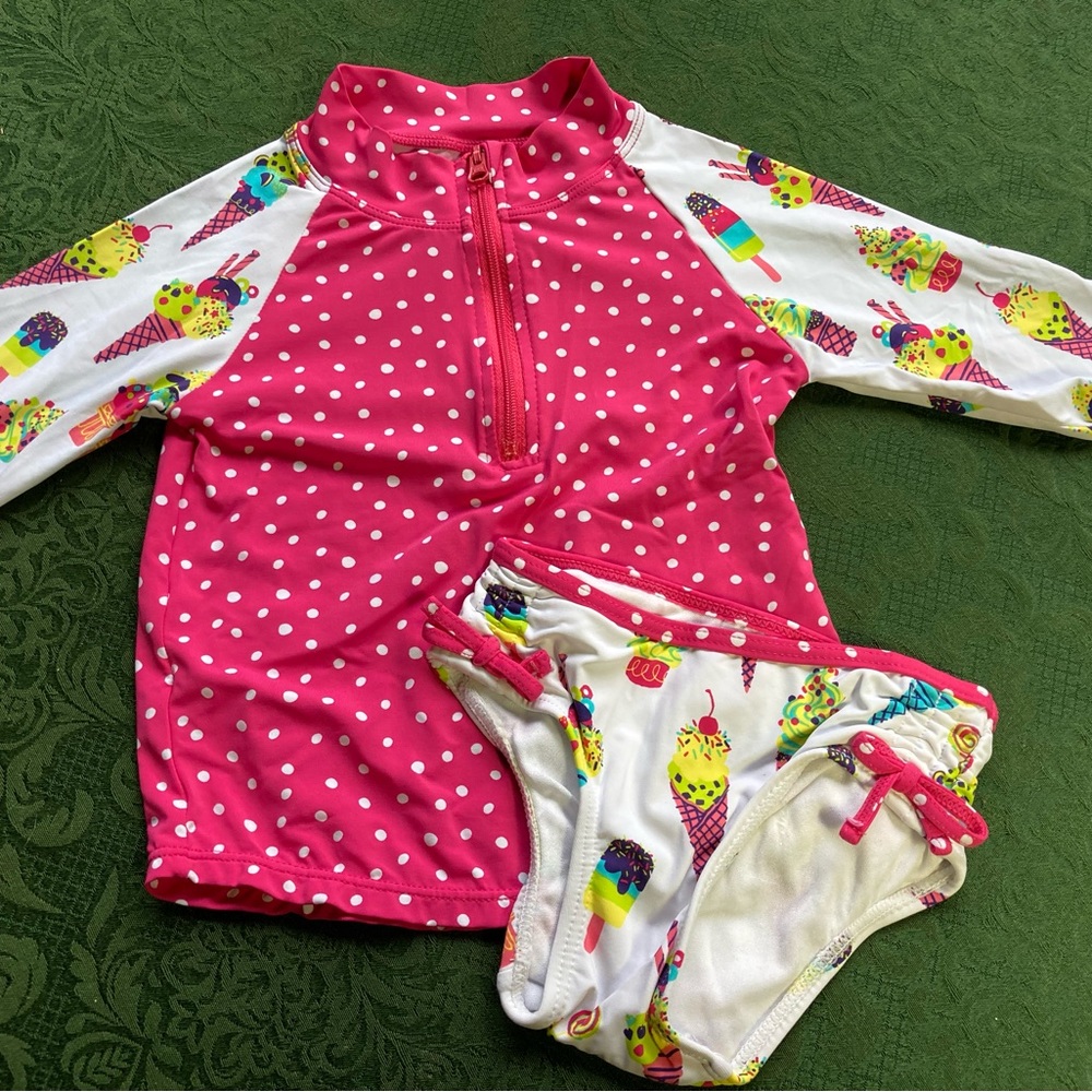 HATLEY RASH GUARD 2PC SWIM WEAR SIZE 2